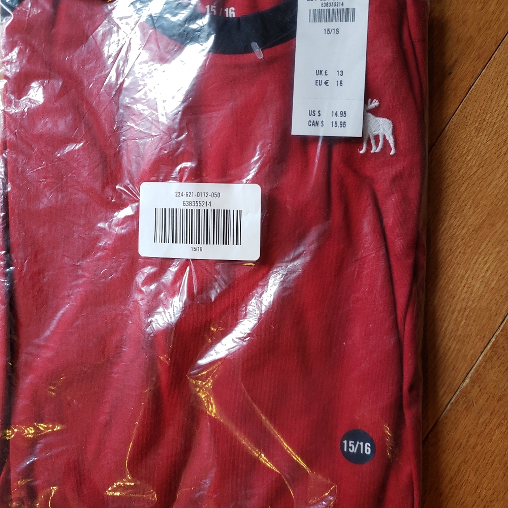 Abercrombie long sleeve tee.